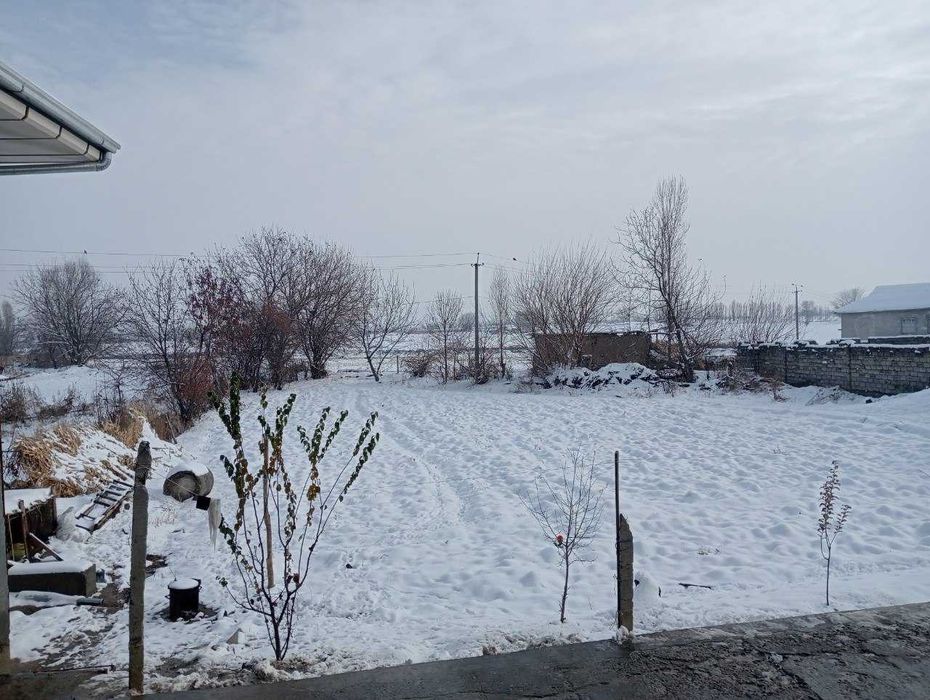 Участка сотилади, курук ерни узи 10-соток