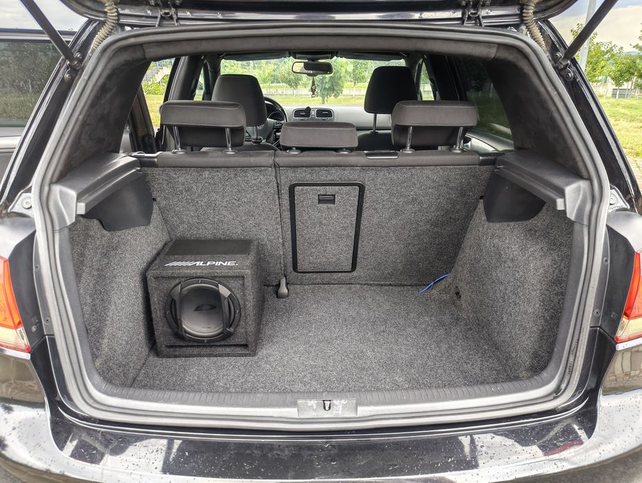 Volkswagen Golf 6 Style 1.6 TDI 105 CP – 2012