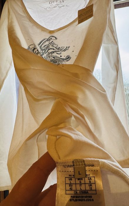 Vand bluza guess noua