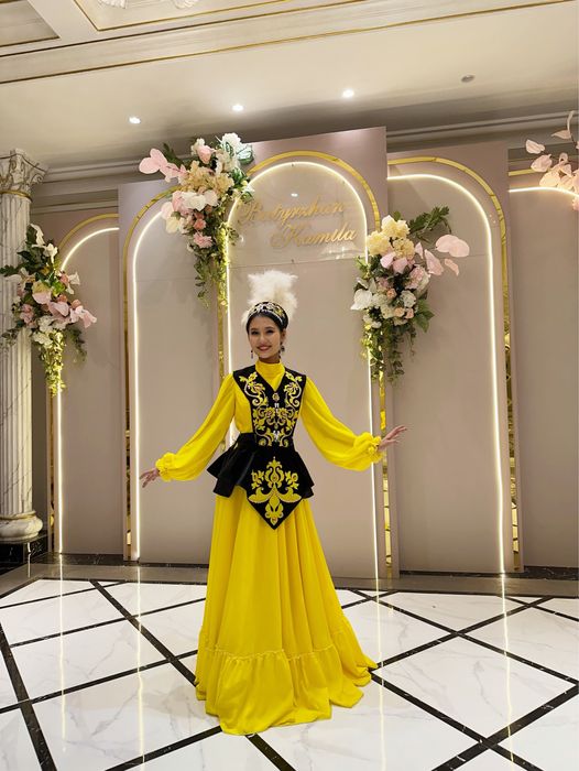 Бишілердің киімдері сатылымда