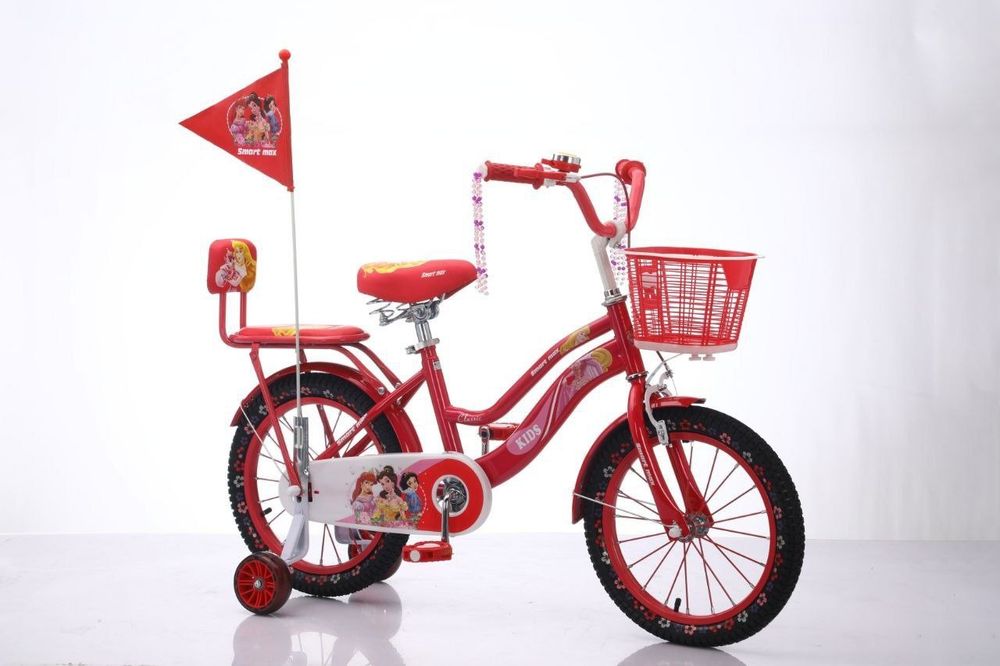 Velosiped yengi salofan ochilgan