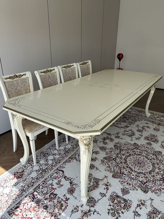 Стол отдельно в отличном состоянии