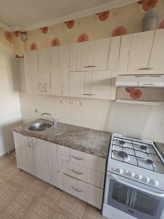 Продам кухонный гарнитур в Шымкенте