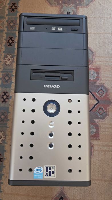 Компютър с windows 98