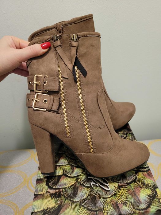 Нови дамски боти на ток