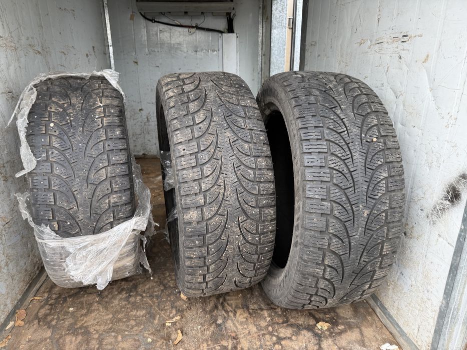 Продам резину 275/45/21