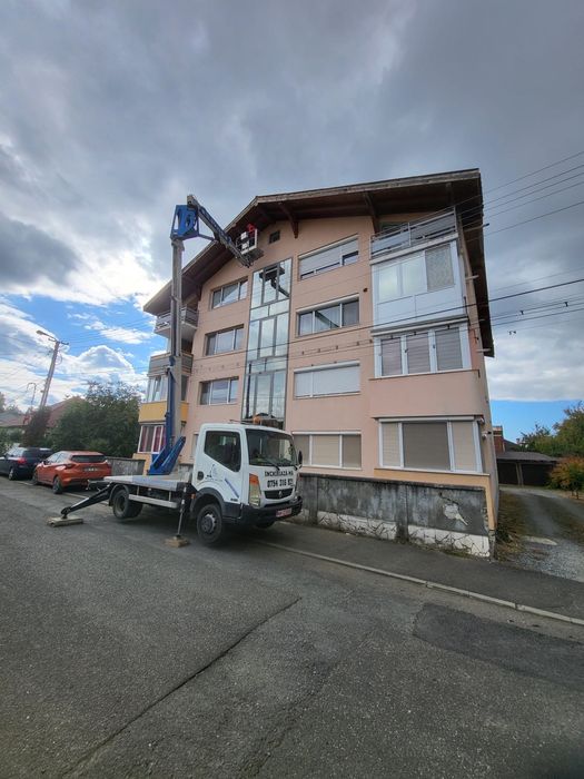 Montaj jgheaburi , burlane , opritori zapada si tepi anti porumbei