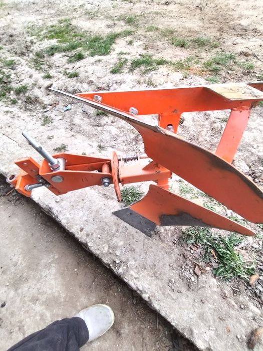 Roți metalice cu manicot și plug reversibil