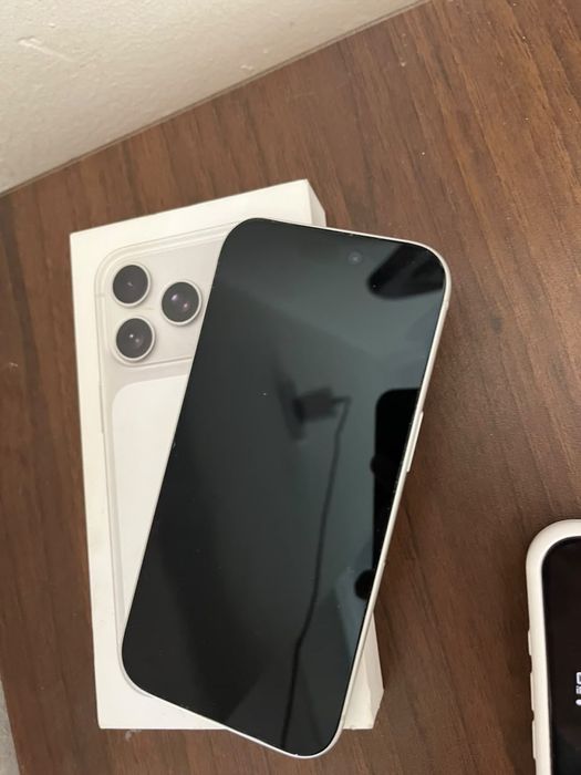iPhone 17 Pro 256GB, срочно продаю