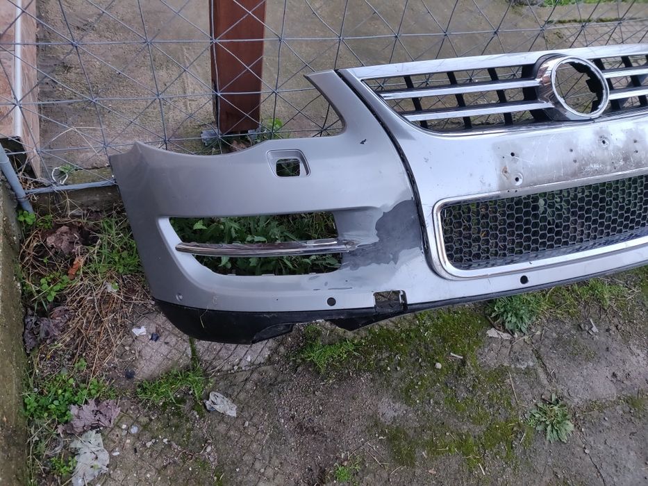 Предна броня за Volkswagen Touareg 2002/2010 г.