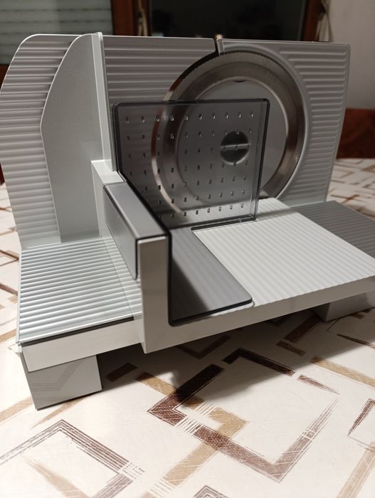 Електрически нож Gorenje