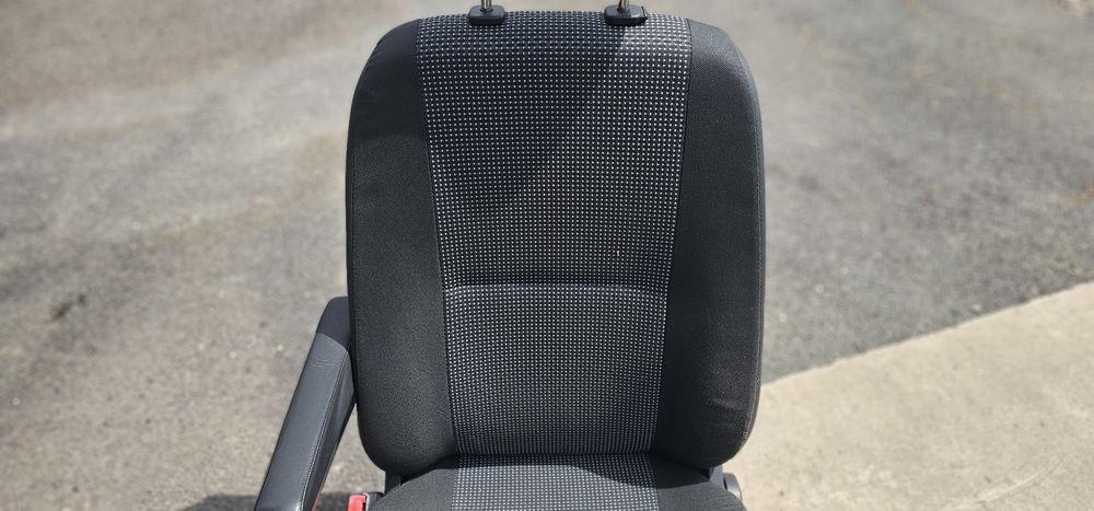 Scaun sofer cu perna ,pneumatic cu cotiera Mercedes Sprinter Vw Crafter
