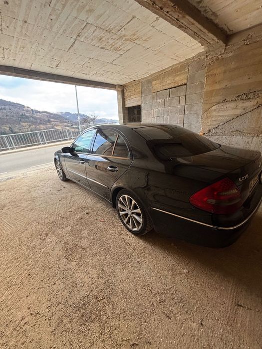 Auto turism mercedes