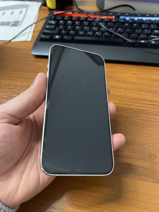 iPhone 13 Starlight Neverlock