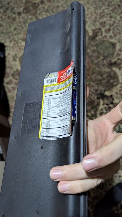 Rasmdagi barcha narsa sotiladi juda arzon suvtekin