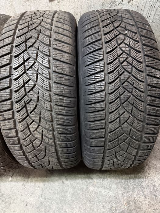 225/50/17 GoodYear 4бр дот21