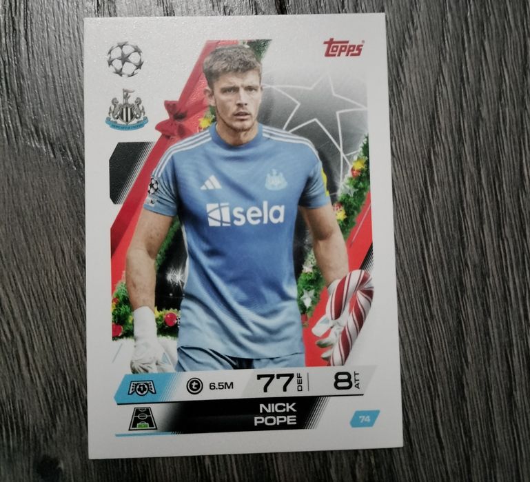Vând cartonașe Topps Match Attax