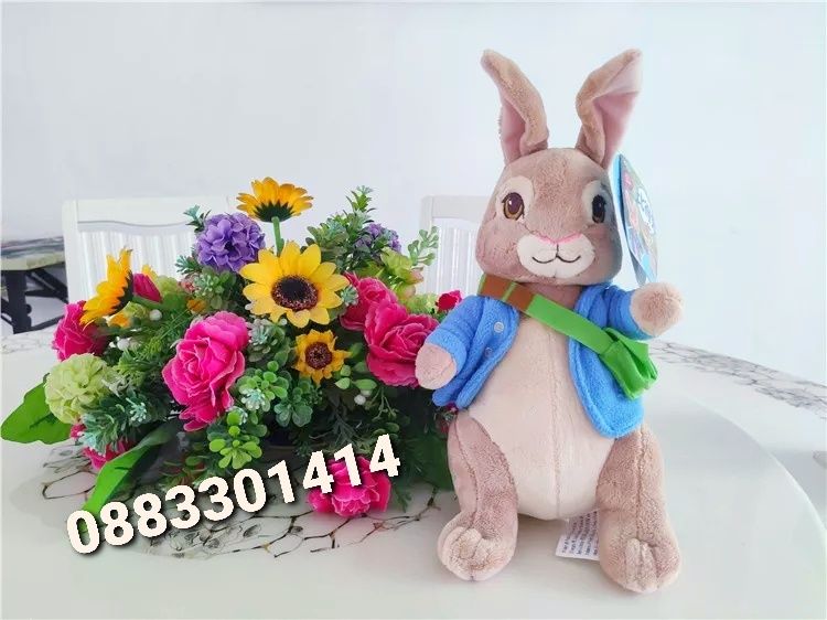Зайчето Питър Peter rabbit Плюшено Музикално на български език