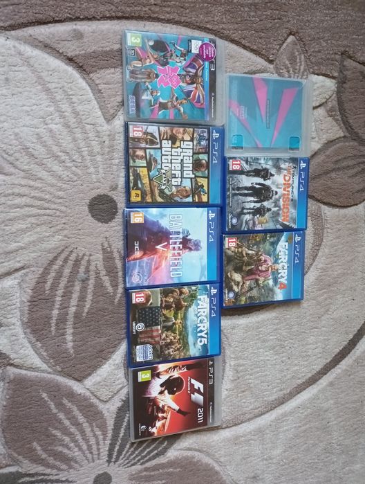 PS3 Super Slim (CECH-4304A) + джойстик и игри