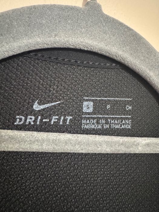 Nike Men's Blue Fc Detachable Vest.