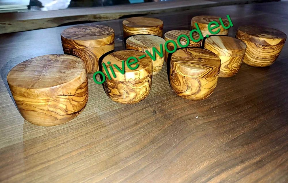 Посуда и всичко от маслиново дърво, струговани дървени изделия