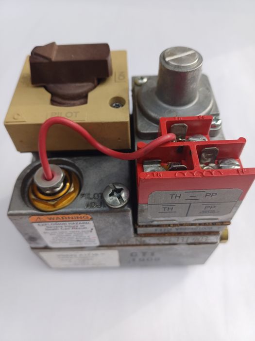 Газовый клапан Honeywell VS820A1716