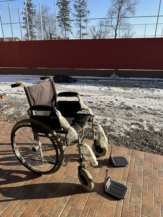 Carucior persoane cu handicap