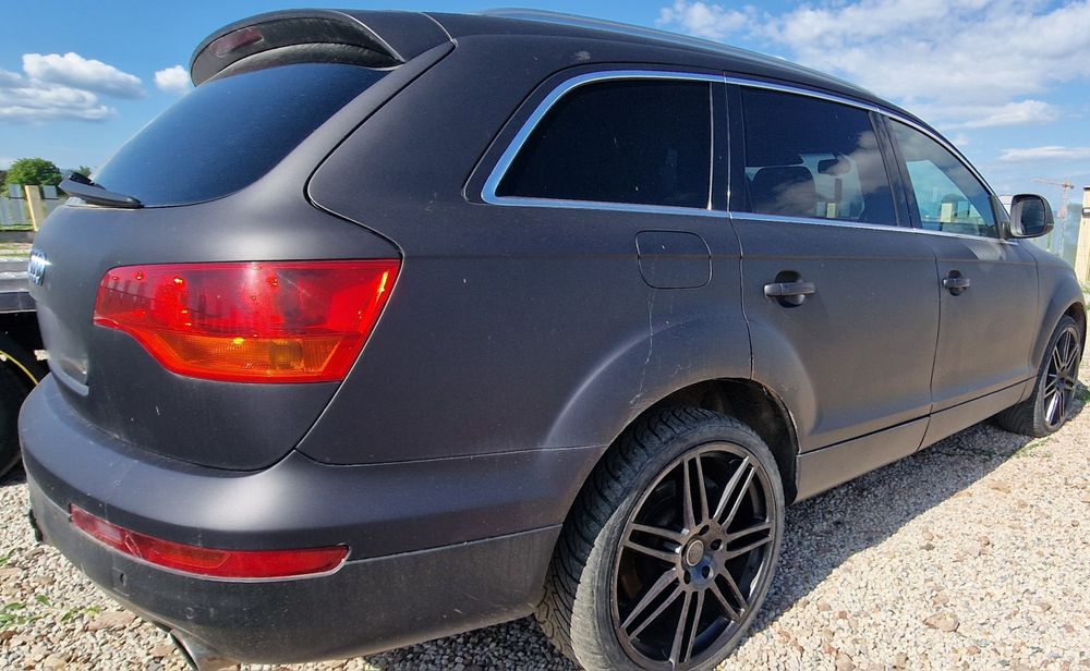 Audi Q7 4.2 бензин