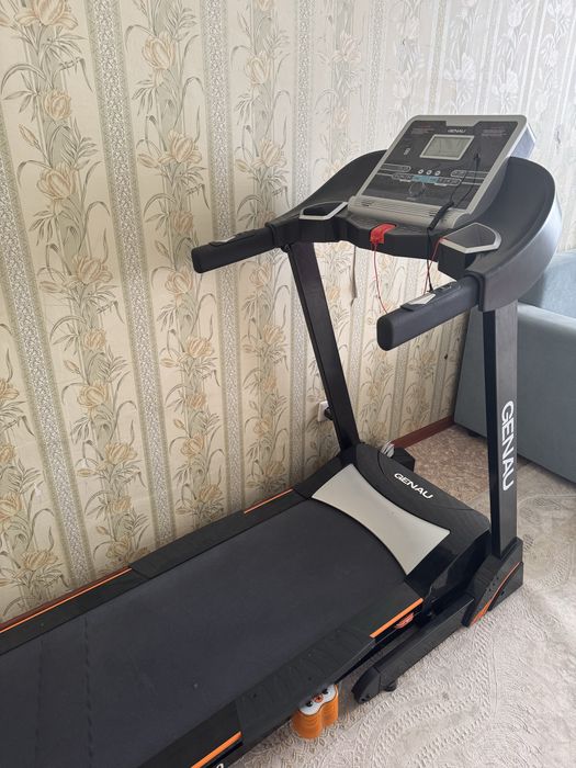 Беговая дорожка Genau M800
