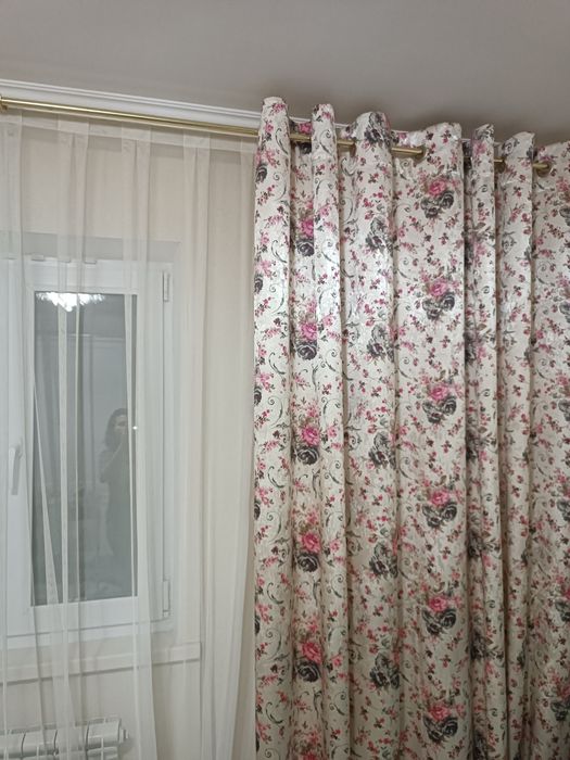 Продам шторы,  тюль и карниз