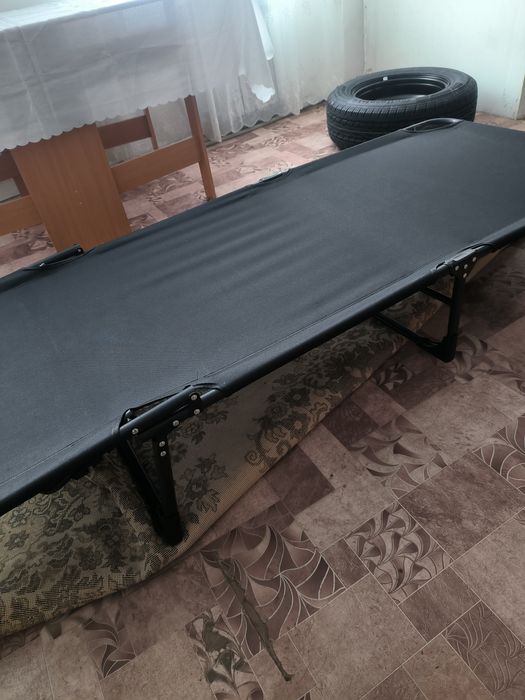 Раскладушка с матрасом