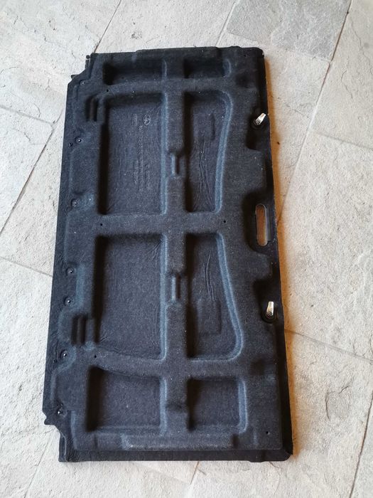 Кора  етаж над резервната гума за Тойота Ярис/Toyota Yaris 2006--2011