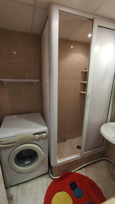 Дава се под наем Тристаен апартамент в Русе, Централен южен район - 90 кв.м за 408 € - Снимка #1