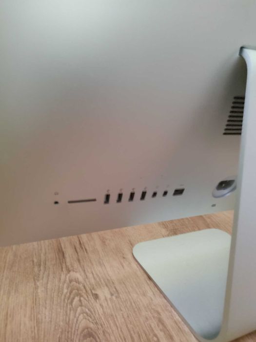 iMac 21.5" Intel Core i5 2.7GHz Late 2012 1TB HDD 8GB RAM