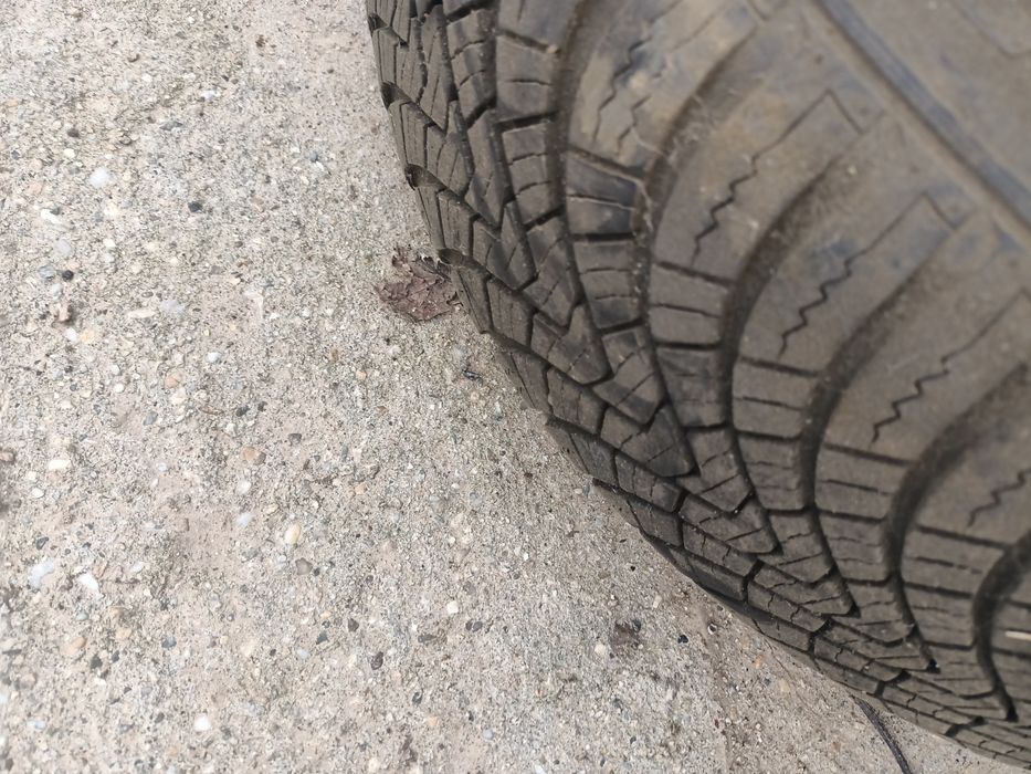 piese Logan anvelope 185.65R15