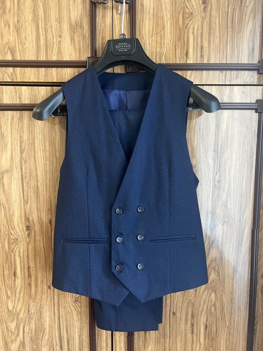 Костюм тройка, темний синий