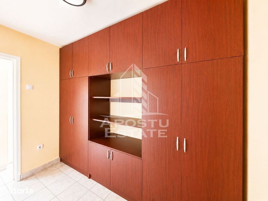 Apartament 3 camere de închiriat Zona Odobescu Timisoara