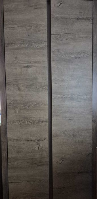 Mobila dormitor: dulapuri, pat dublu