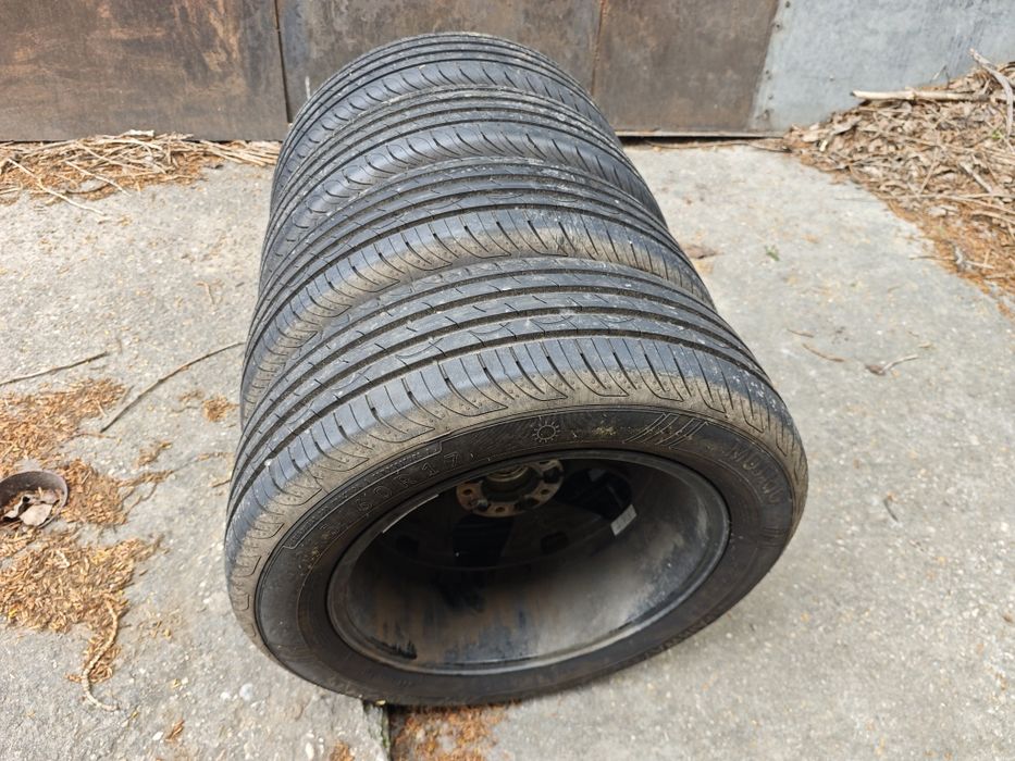 Jante aliaj originale Dacia 5x114,3, 6,5jx17, ET50 cu anv vara 215/60/17 Motrio profil 8 mm DOT 1723  ptr Duster Qashqai Kadjar