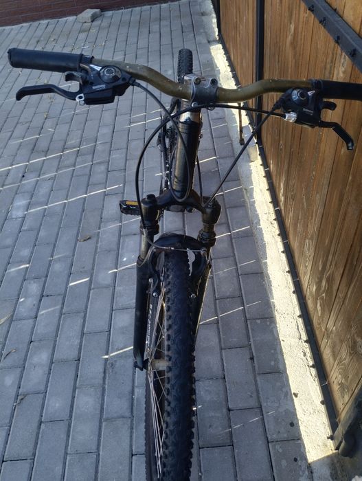 Vand  bicicleta.