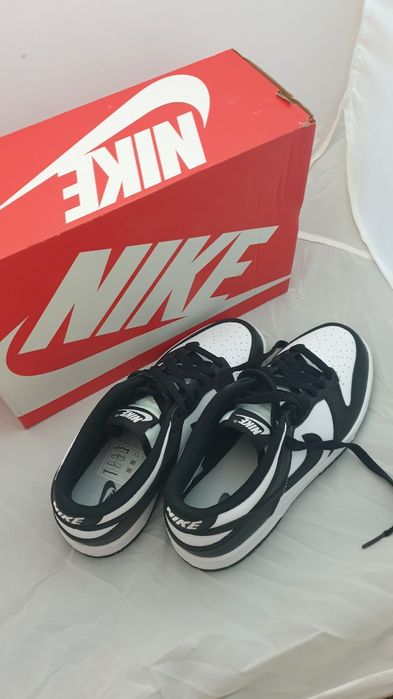 Nike Dunk Retro черно и бяло