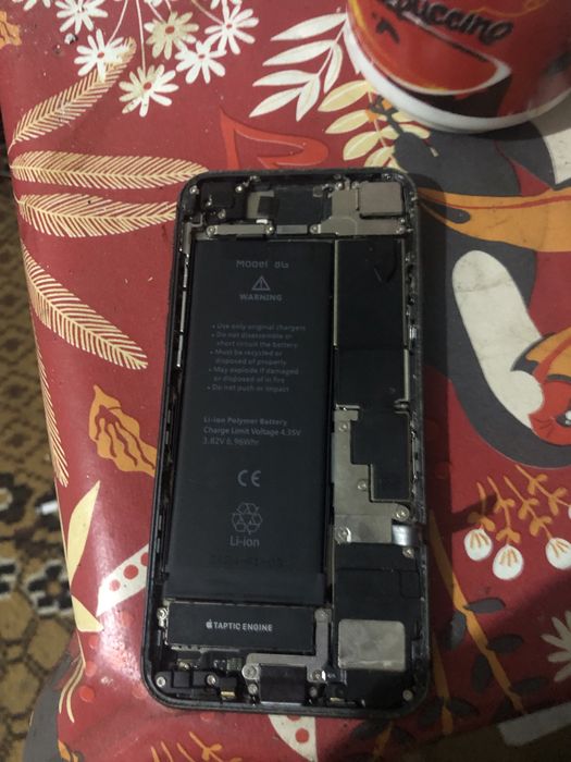 Vand iphone 8 utilizat