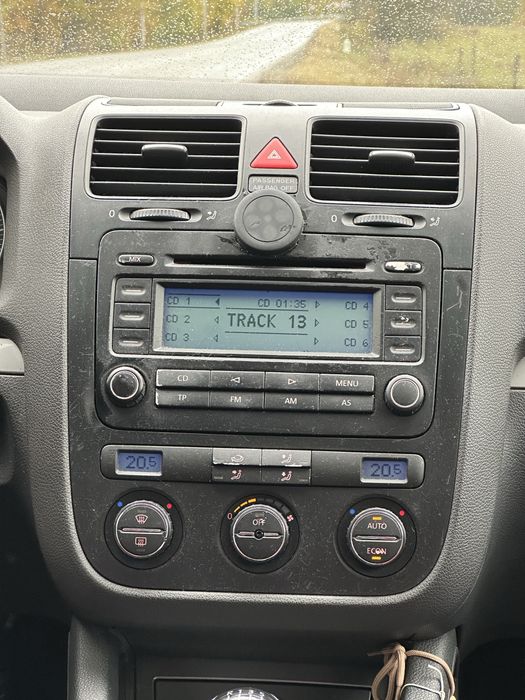 Volkswagen Golf V 1.9 TDI – 2004 – Fiabil și Economic