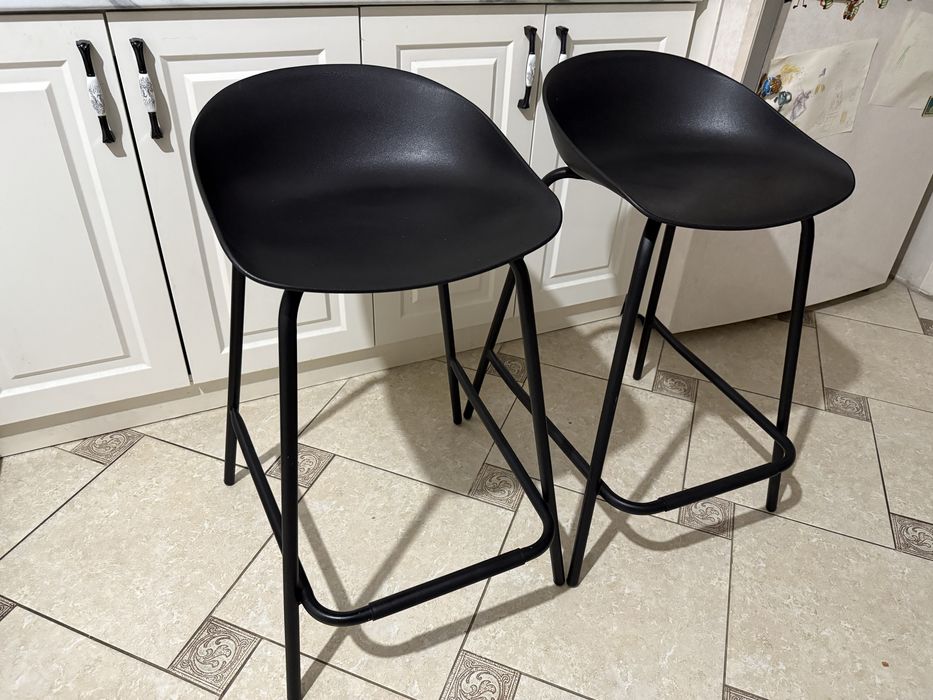 Продам барные стулья