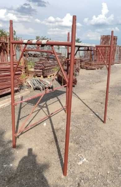 Schela metalica, popi metalici