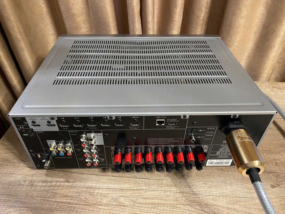 Pioneer VSX-924 reciver 7.1 /4k/bluetooth/spotify/whifi/airpaly/usb