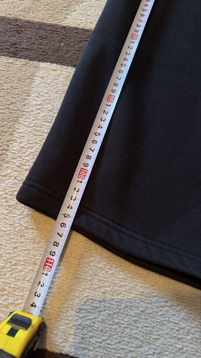 Pantaloni baggy