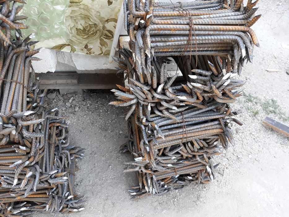 Scoabe din fier  beton  2 leu bucata  promoție