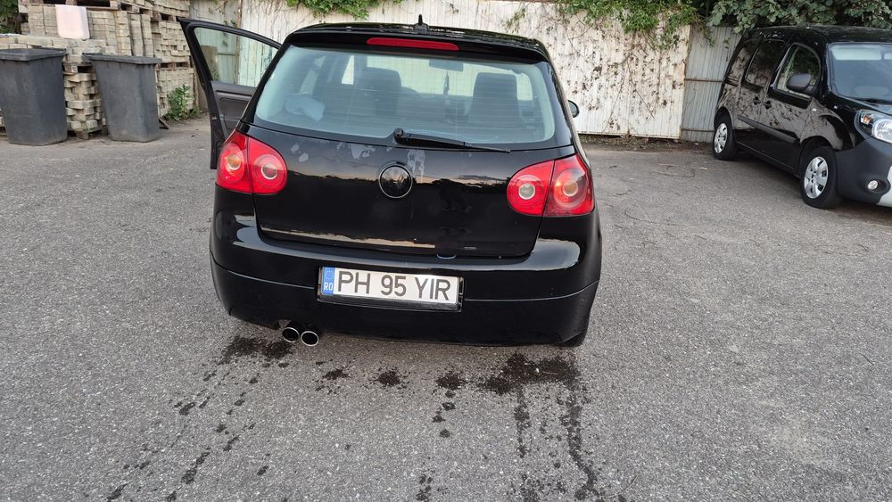VOLKSWAGEN Golf 2004 — imagine 5