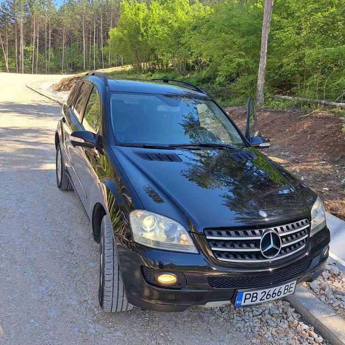 Mercedes ML320 2007 година